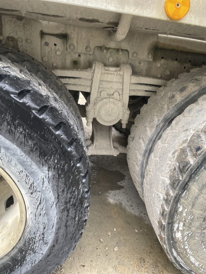 Concrete mixer truck Mercedes Actros 3241: picture 13 Concrete mixer truck Mercedes Actros 3241: picture 13