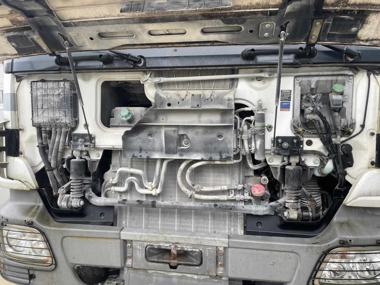 Concrete mixer truck Mercedes Actros 3241: picture 12 Concrete mixer truck Mercedes Actros 3241: picture 12