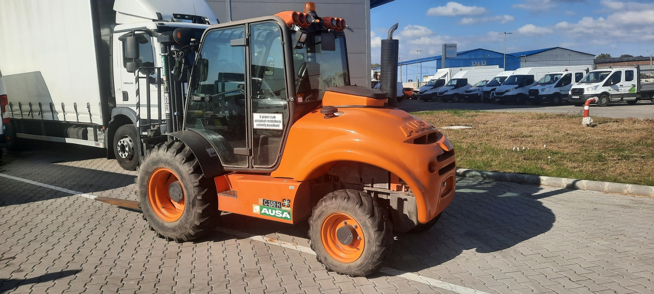 AUSA C350HX 4 Closed Cabin All Wheel Drive - Diesel forklift: picture 3 AUSA C350HX 4 Closed Cabin All Wheel Drive - Diesel forklift: picture 3