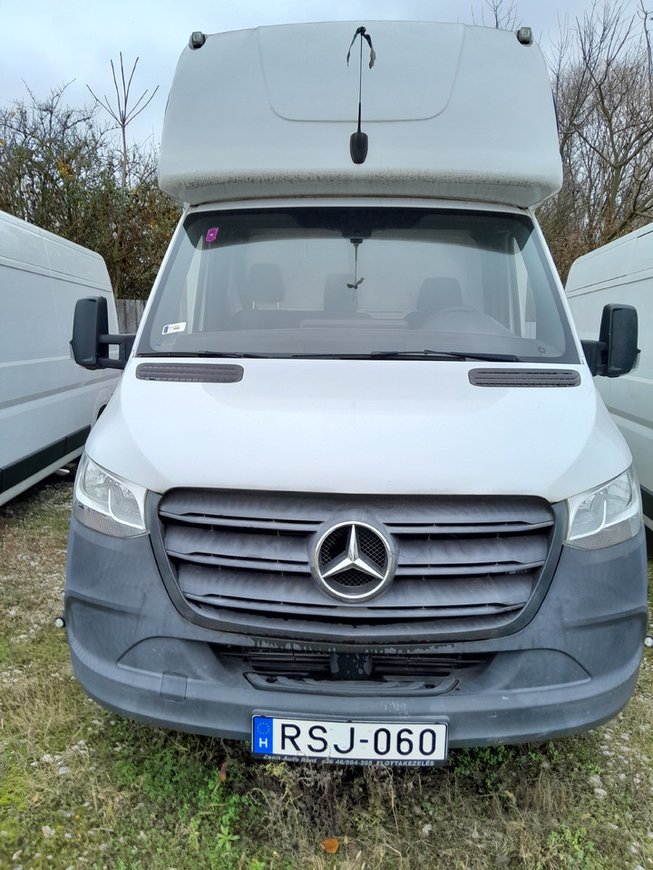 Flatbed van MERCEDES-BENZ Sprinter: picture 28
