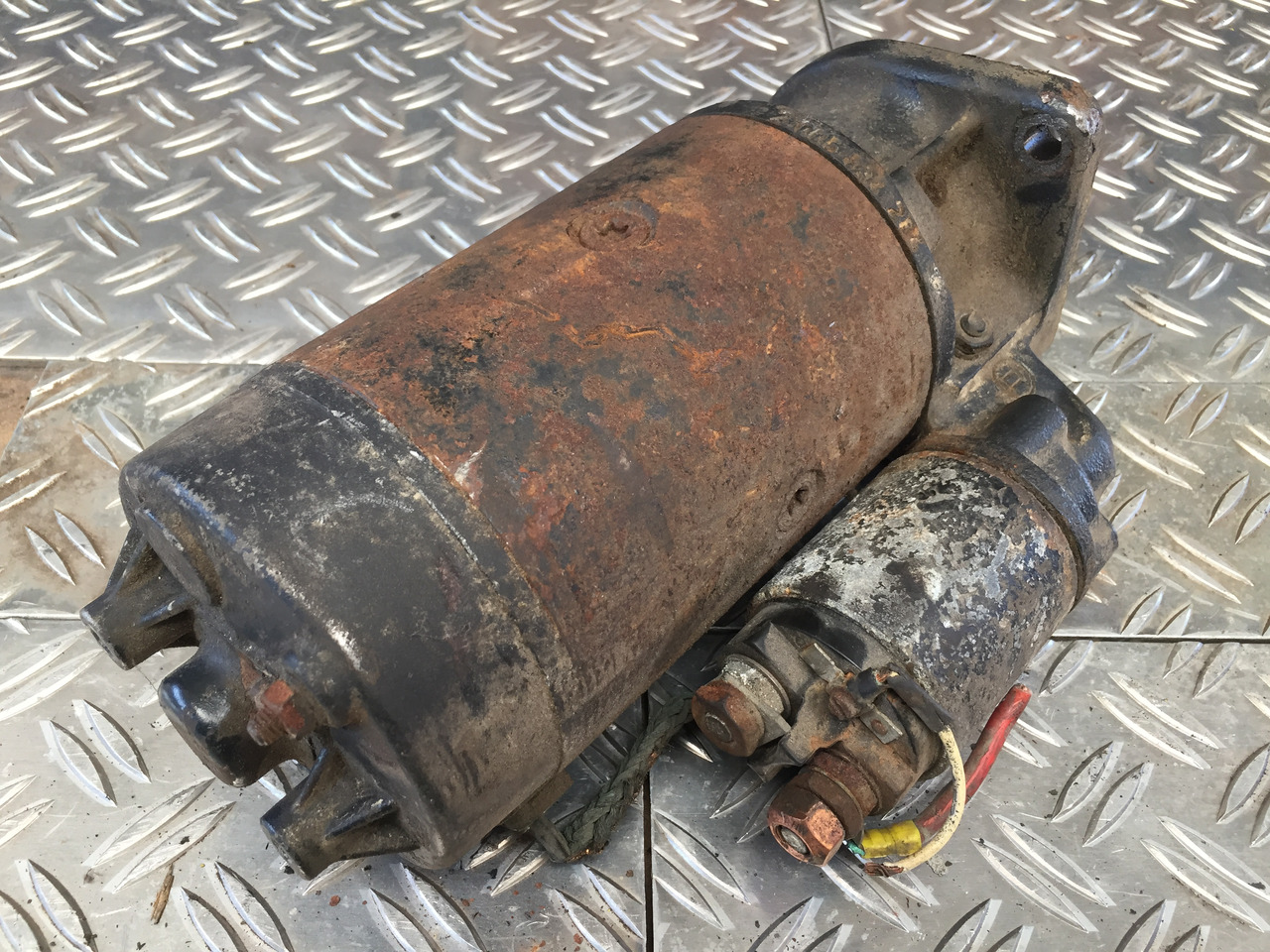 Gebrauchter Anlasser MAN F90, 17.332, Motor Typ : D 0826 LF 02, Artikel - Nr. : 99.99999 - 9999 - Starter for Truck: picture 4 Gebrauchter Anlasser MAN F90, 17.332, Motor Typ : D 0826 LF 02, Artikel - Nr. : 99.99999 - 9999 - Starter for Truck: picture 4