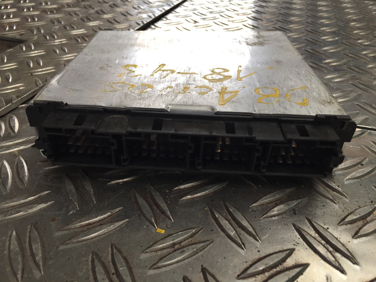 Gebrauchter DB Actros 1843 Steuergerät VDO, Artikel - Nr. : A 000 446 38 02 - ECU for Truck: picture 3 Gebrauchter DB Actros 1843 Steuergerät VDO, Artikel - Nr. : A 000 446 38 02 - ECU for Truck: picture 3