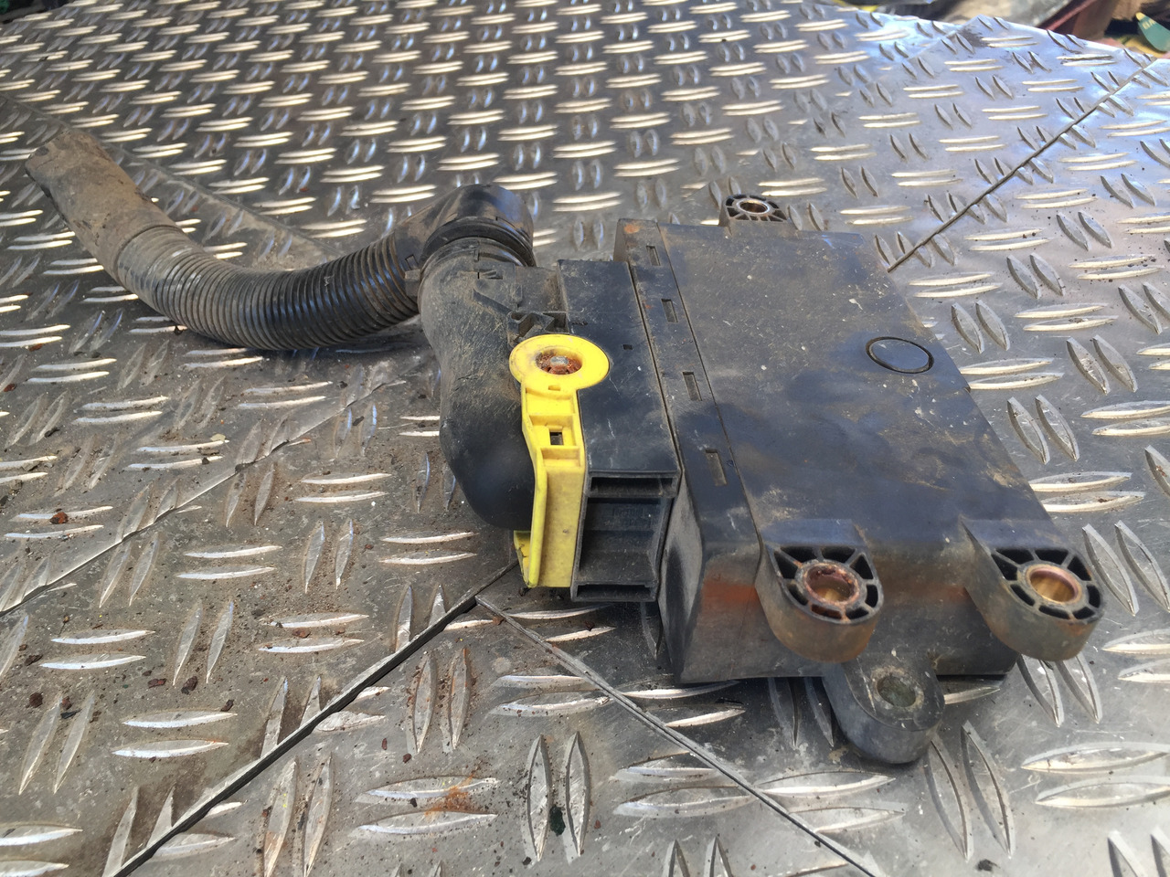 Gebrauchtes AdBlue Steuergerät, MB Atego 8.18, Artikel - Nr. : A 002 540 90 45 - ECU for Truck: picture 5 Gebrauchtes AdBlue Steuergerät, MB Atego 8.18, Artikel - Nr. : A 002 540 90 45 - ECU for Truck: picture 5