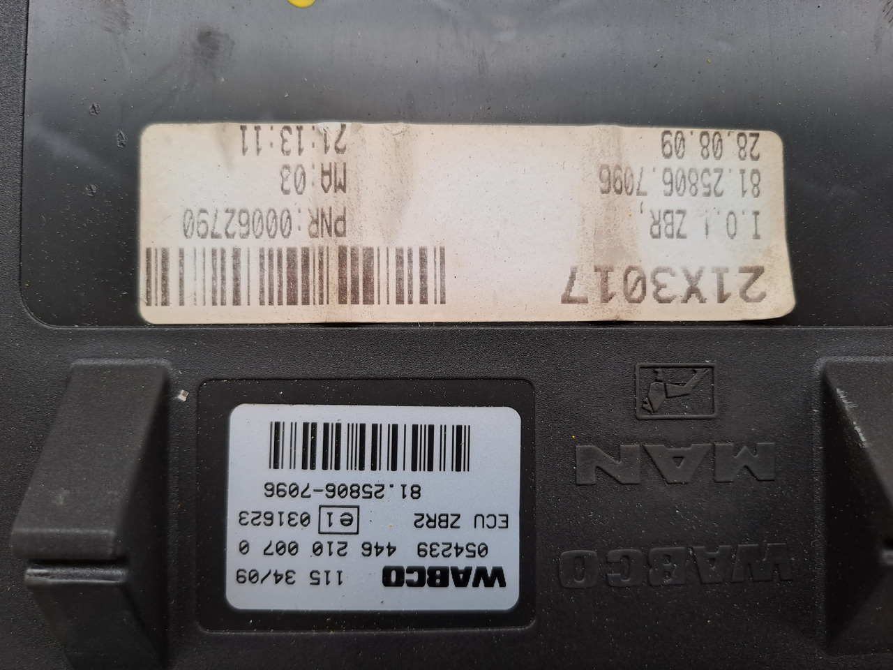 Gebrauchtes MAN TGX 26.440 Steuergerät zentraler Bordrechner, Artikel - Nr. : 81.25806 - 7096 - ECU for Truck: picture 1 Gebrauchtes MAN TGX 26.440 Steuergerät zentraler Bordrechner, Artikel - Nr. : 81.25806 - 7096 - ECU for Truck: picture 1