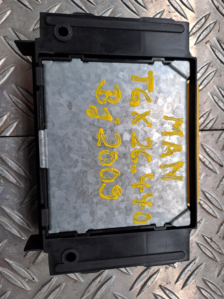 Gebrauchtes MAN TGX 26.440 Steuergerät zentraler Bordrechner, Artikel - Nr. : 81.25806 - 7096 - ECU for Truck: picture 3 Gebrauchtes MAN TGX 26.440 Steuergerät zentraler Bordrechner, Artikel - Nr. : 81.25806 - 7096 - ECU for Truck: picture 3