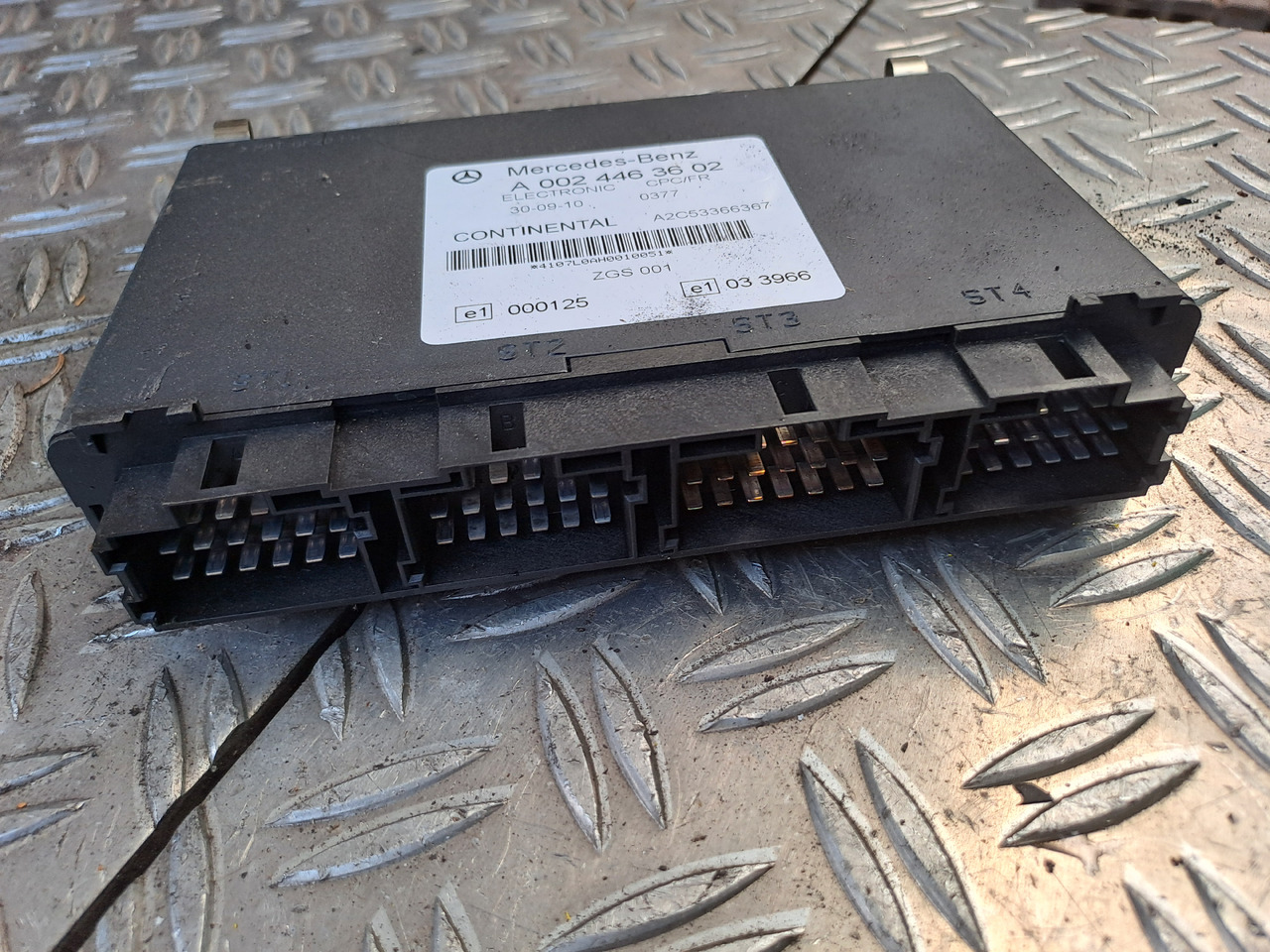 Gebrauchtes MB Atego 18.24 , Elektronik ENR Steuergerät, Artikel - Nr.: A 002 446 01 17 - ECU for Truck: picture 1 Gebrauchtes MB Atego 18.24 , Elektronik ENR Steuergerät, Artikel - Nr.: A 002 446 01 17 - ECU for Truck: picture 1