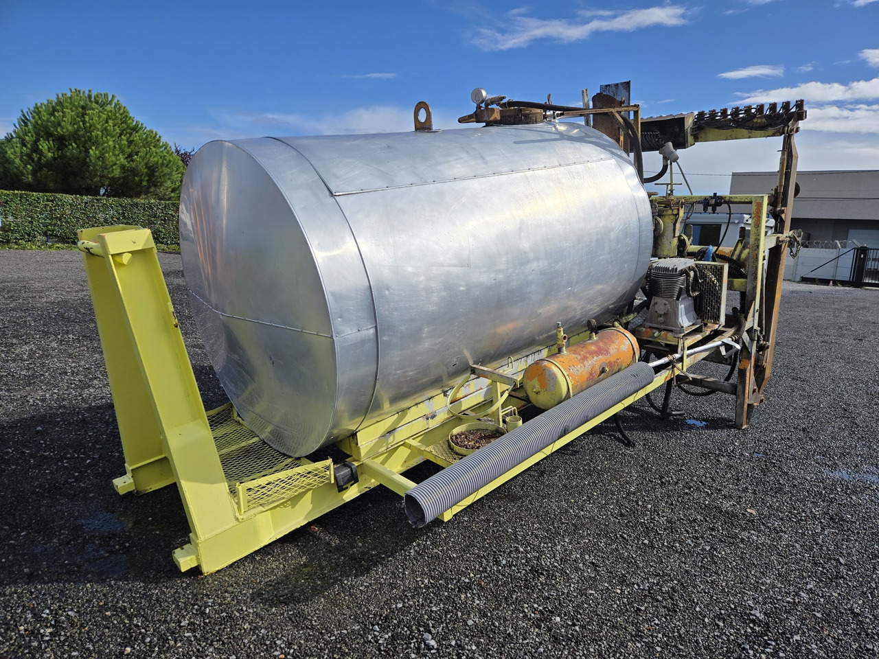 RINCHEVAL SECMAIR MAUGUIN - Asphalt distributor: picture 5 RINCHEVAL SECMAIR MAUGUIN - Asphalt distributor: picture 5