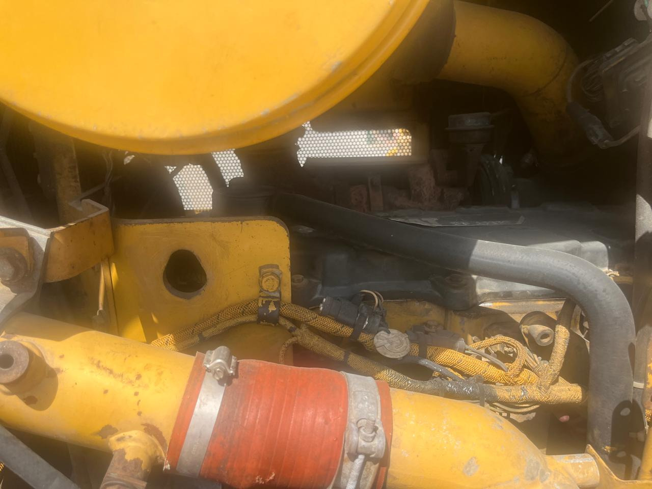 Bulldozer CATERPILLAR D6Rxl: picture 12