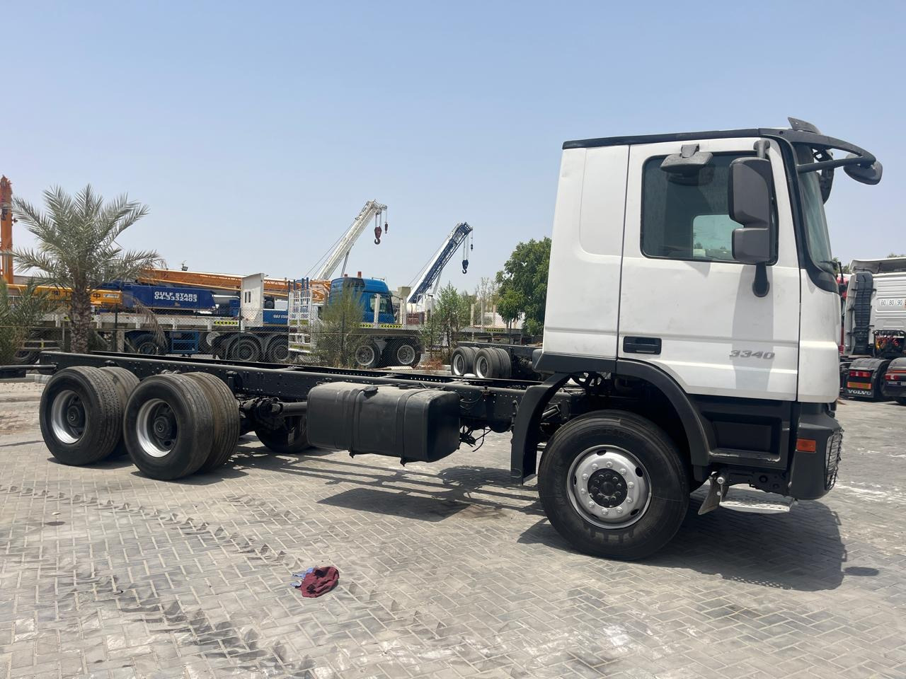 MERCEDES-BENZ Actros 3340 - Cab chassis truck: picture 1 MERCEDES-BENZ Actros 3340 - Cab chassis truck: picture 1