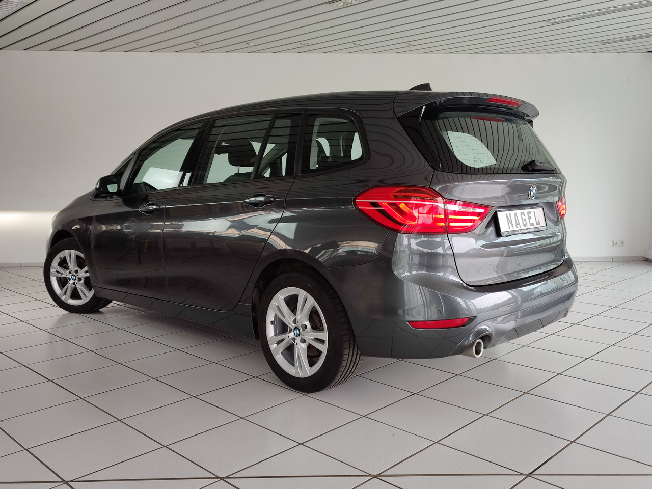 BMW 216 i Gran Tourer Advantage RTTI Navi Apple DAB PDC - Station wagon: picture 5 BMW 216 i Gran Tourer Advantage RTTI Navi Apple DAB PDC - Station wagon: picture 5