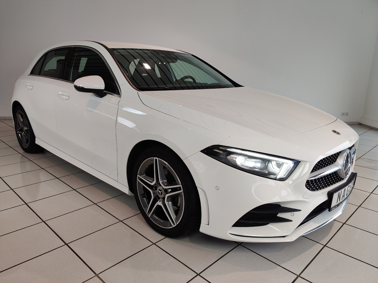 Mercedes-Benz A 200 7G-DCT AMG Line Kamera Navi LED SHZ - Sedan: picture 2 Mercedes-Benz A 200 7G-DCT AMG Line Kamera Navi LED SHZ - Sedan: picture 2