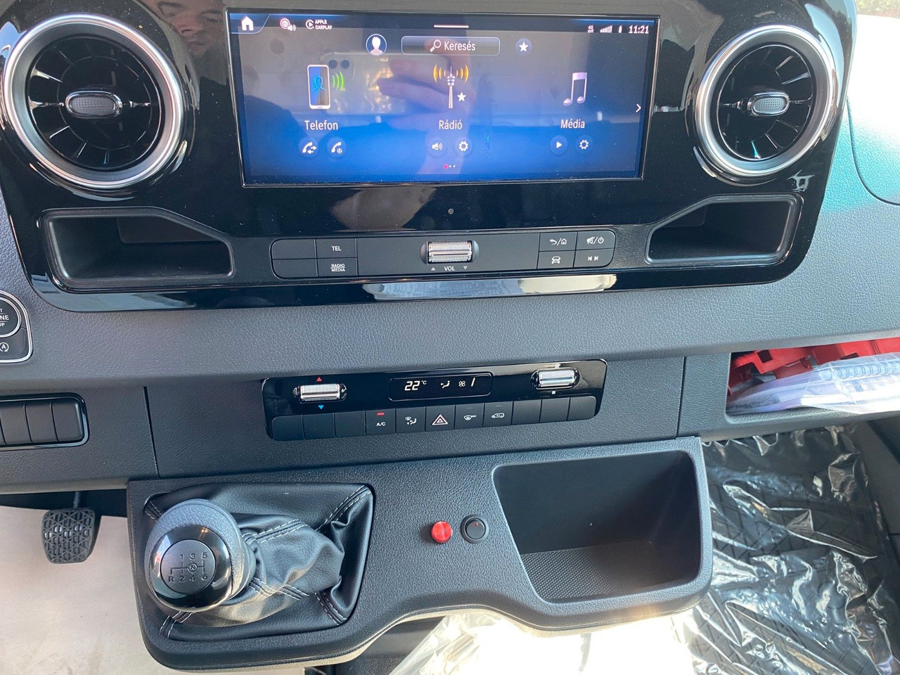 Mercedes-Benz Sprinter 317 Koffer+LBW on lease Mercedes-Benz Sprinter 317 Koffer+LBW: picture 16 Mercedes-Benz Sprinter 317 Koffer+LBW on lease Mercedes-Benz Sprinter 317 Koffer+LBW: picture 16