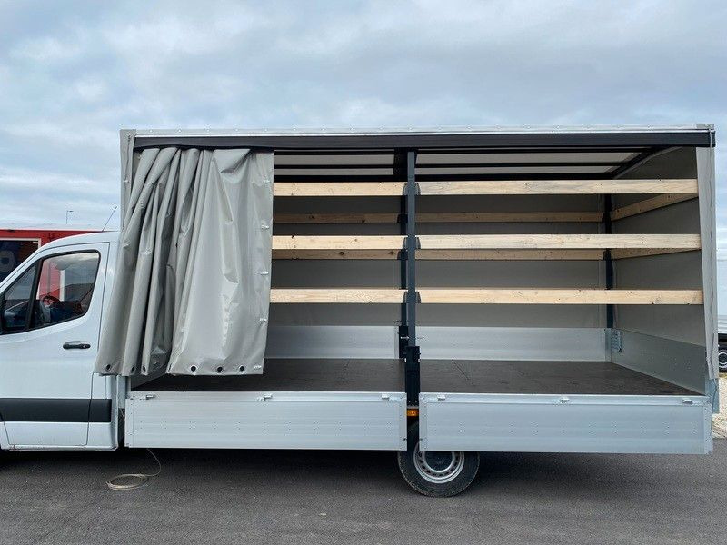 Mercedes-Benz Sprinter 317 PRITSCHE+PLANE - Curtain side van: picture 4 Mercedes-Benz Sprinter 317 PRITSCHE+PLANE - Curtain side van: picture 4