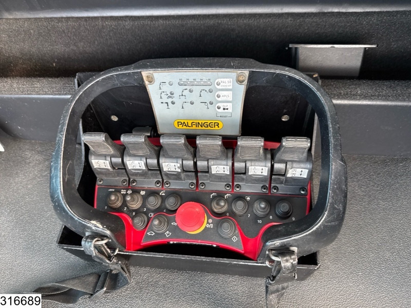 Dropside/ Flatbed truck, Crane truck Iveco Trakker 360 6x4, EURO 6, Palfinger, Remote: picture 14