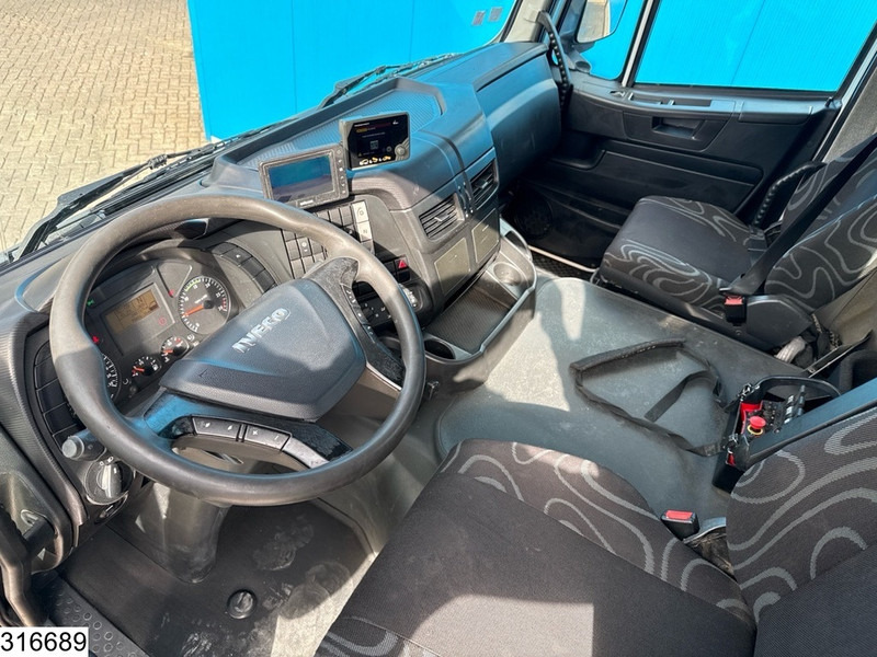 Dropside/ Flatbed truck, Crane truck Iveco Trakker 360 6x4, EURO 6, Palfinger, Remote: picture 13