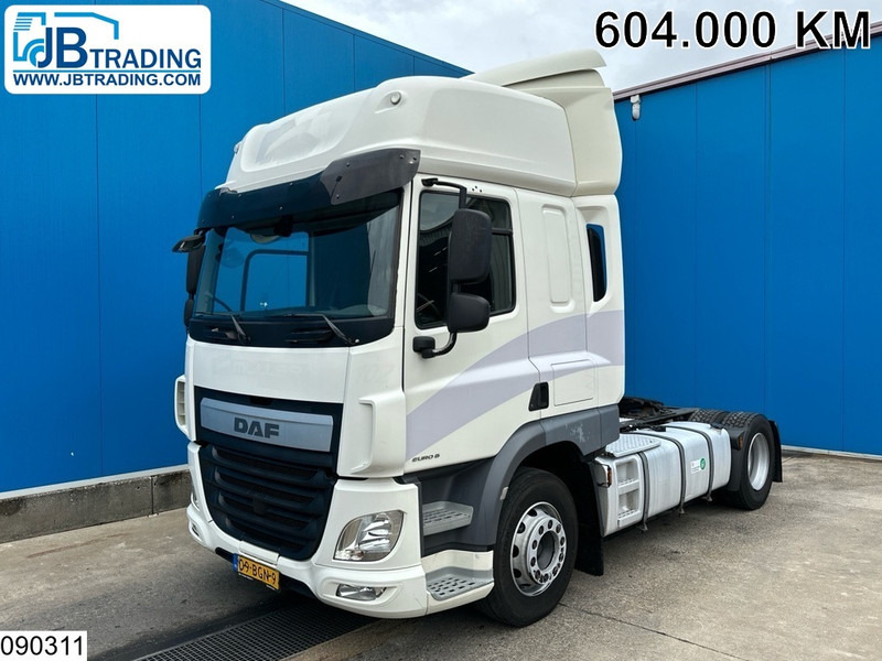 DAF CF 400 EURO 6 - Tractor unit: picture 1 DAF CF 400 EURO 6 - Tractor unit: picture 1