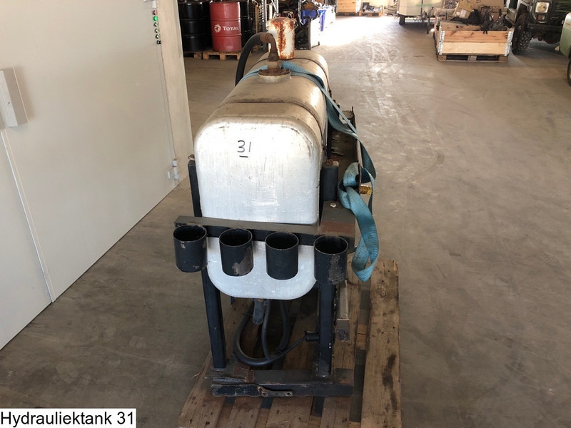 Universeel Hydraulic tank, 190 Liter - Hydraulic tank: picture 2 Universeel Hydraulic tank, 190 Liter - Hydraulic tank: picture 2
