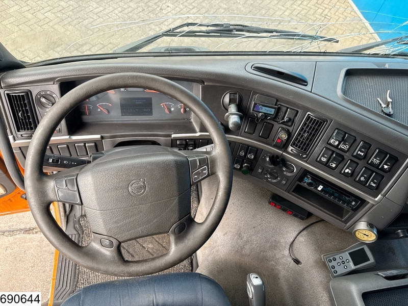 Tipper Volvo FM 420 8X2, EURO 5, HYVA: picture 10 Tipper Volvo FM 420 8X2, EURO 5, HYVA: picture 10