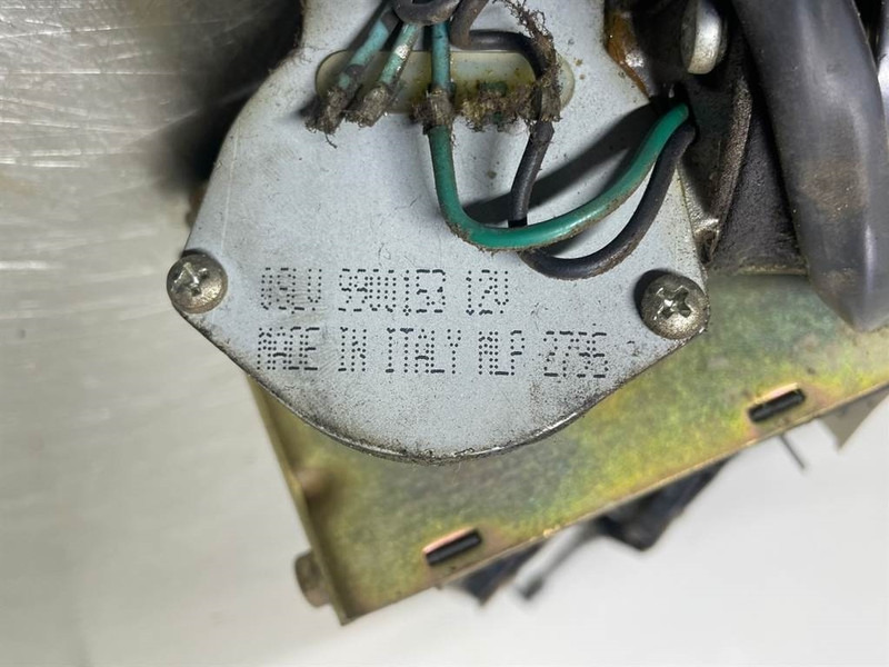 Ahlmann AZ6-4197706A-OSLV 9900153-Wiper motor/Wischermotor - Electrical system for Construction machinery: picture 5 Ahlmann AZ6-4197706A-OSLV 9900153-Wiper motor/Wischermotor - Electrical system for Construction machinery: picture 5