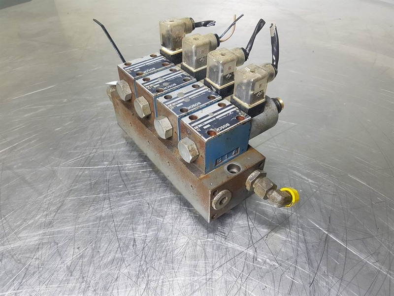 Bosch 081WV06P1V10 - Zeppelin ZM 15 - Valve - Hydraulics: picture 2 Bosch 081WV06P1V10 - Zeppelin ZM 15 - Valve - Hydraulics: picture 2