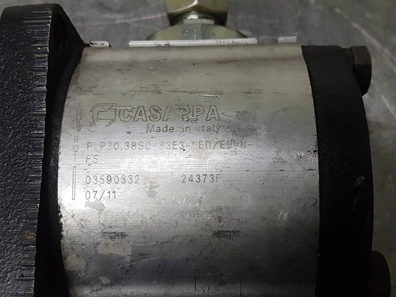Casappa PLP30.38S0-83E3-Gearpump/Zahnradpumpe/Tandwielpomp - Hydraulics for Construction machinery: picture 4 Casappa PLP30.38S0-83E3-Gearpump/Zahnradpumpe/Tandwielpomp - Hydraulics for Construction machinery: picture 4