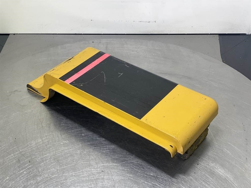 Cat 924G - Engine hood/Motorhaube/Motorkap - Frame/ Chassis for Construction machinery: picture 1 Cat 924G - Engine hood/Motorhaube/Motorkap - Frame/ Chassis for Construction machinery: picture 1