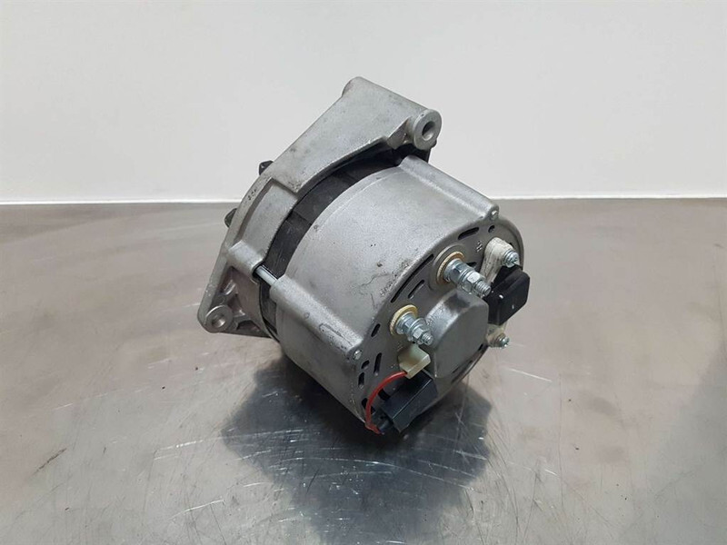 Deutz 28V 27A - Alternator/Lichtmaschine/Dynamo - Engine for Construction machinery: picture 4 Deutz 28V 27A - Alternator/Lichtmaschine/Dynamo - Engine for Construction machinery: picture 4
