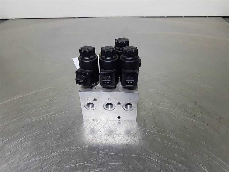 Flutec 3092166-Hydac-Valve/Ventile/Ventiel - Hydraulics for Construction machinery: picture 3 Flutec 3092166-Hydac-Valve/Ventile/Ventiel - Hydraulics for Construction machinery: picture 3