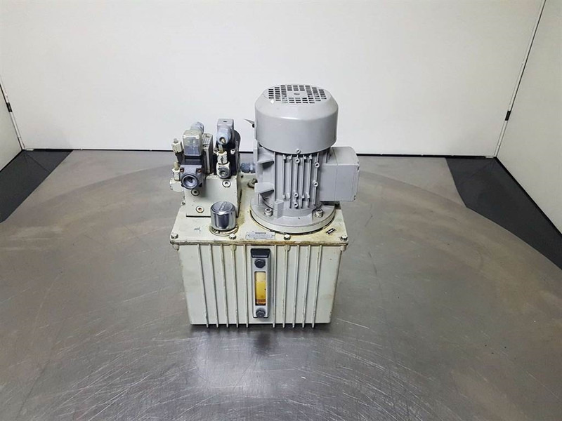 Hydac -0,25 kW-Rotor 5RN71MO4E12-Compact-/steering - Hydraulics for Construction machinery: picture 1 Hydac -0,25 kW-Rotor 5RN71MO4E12-Compact-/steering - Hydraulics for Construction machinery: picture 1