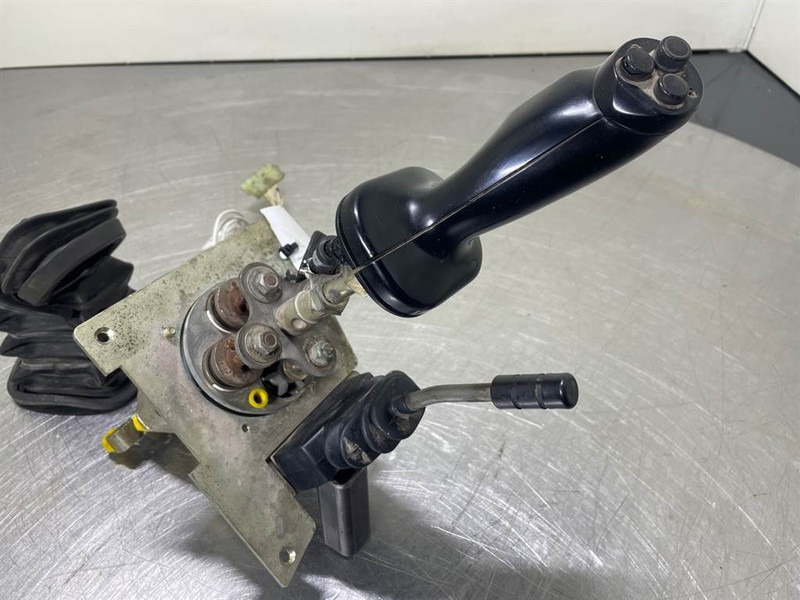 Liebherr L514 Speeder-9841474/5716042-Joystick/Steuergriff - Electrical system for Construction machinery: picture 3 Liebherr L514 Speeder-9841474/5716042-Joystick/Steuergriff - Electrical system for Construction machinery: picture 3