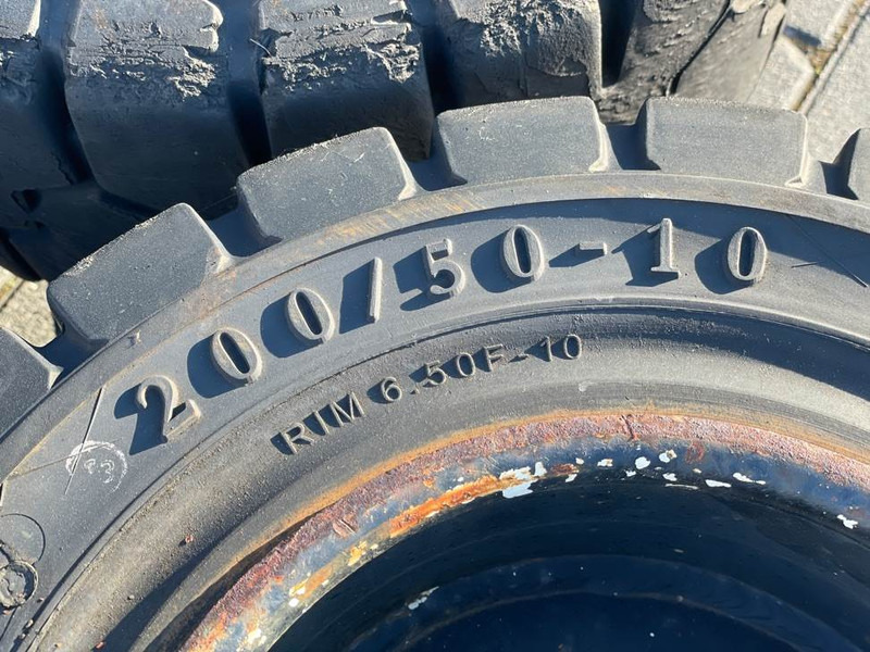 Linde -Trelleborg 200/50-10-Tire/Reifen/Band - Wheels and tires for Construction machinery: picture 5 Linde -Trelleborg 200/50-10-Tire/Reifen/Band - Wheels and tires for Construction machinery: picture 5