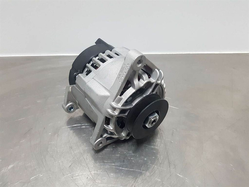 Manitou 12V 80A - Alternator/Lichtmaschine/Dynamo - Engine for Construction machinery: picture 1 Manitou 12V 80A - Alternator/Lichtmaschine/Dynamo - Engine for Construction machinery: picture 1