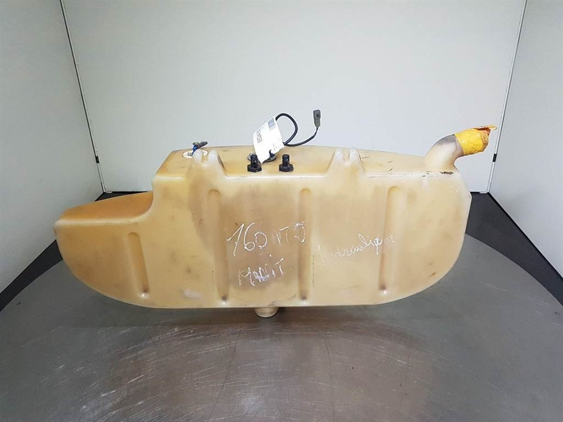 Manitou 160ATJ - Fuel tank/Kraftstofftank/Brandstoftank - Frame/ Chassis for Construction machinery: picture 4 Manitou 160ATJ - Fuel tank/Kraftstofftank/Brandstoftank - Frame/ Chassis for Construction machinery: picture 4