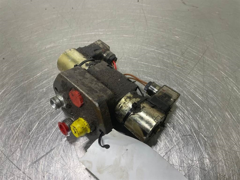 New Holland KV-4/3-3KO-6-6 - Hydraulics for Construction machinery: picture 3 New Holland KV-4/3-3KO-6-6 - Hydraulics for Construction machinery: picture 3