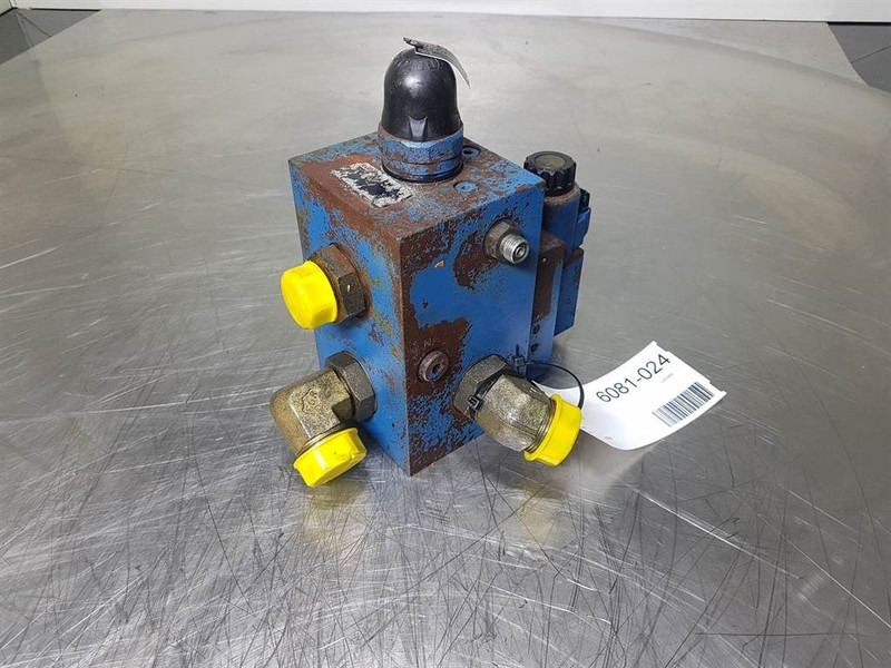 Rexroth DBDS 20 K18/210E - Fiat-Hitachi W 170 - Valve - Hydraulics: picture 1 Rexroth DBDS 20 K18/210E - Fiat-Hitachi W 170 - Valve - Hydraulics: picture 1