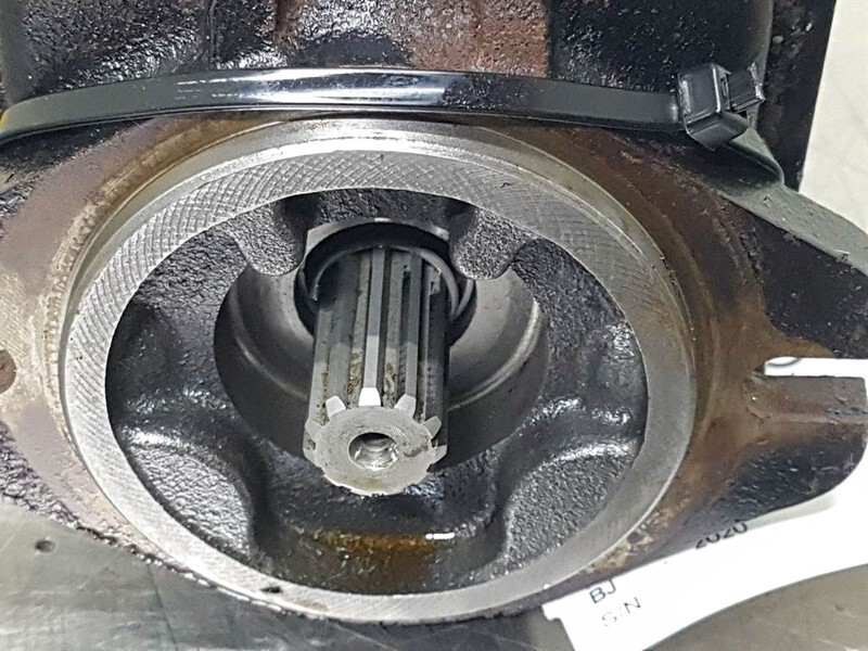 Sauer Danfoss C22.4L/37486 - Gearpump/Zahnradpumpe/Tandwielpomp - Hydraulics for Construction machinery: picture 4 Sauer Danfoss C22.4L/37486 - Gearpump/Zahnradpumpe/Tandwielpomp - Hydraulics for Construction machinery: picture 4