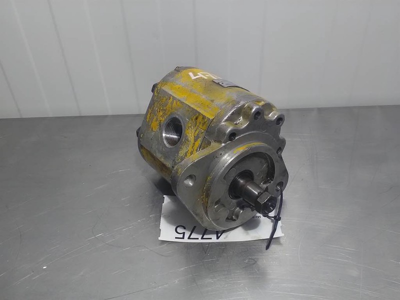 Sauer Sundstrand A40L27691 - Gearpump/Zahnradpumpe - Hydraulics: picture 1 Sauer Sundstrand A40L27691 - Gearpump/Zahnradpumpe - Hydraulics: picture 1