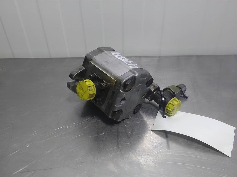Sauer Sundstrand SNP2/14DSC06REPG - Gearpump - Hydraulics: picture 2 Sauer Sundstrand SNP2/14DSC06REPG - Gearpump - Hydraulics: picture 2