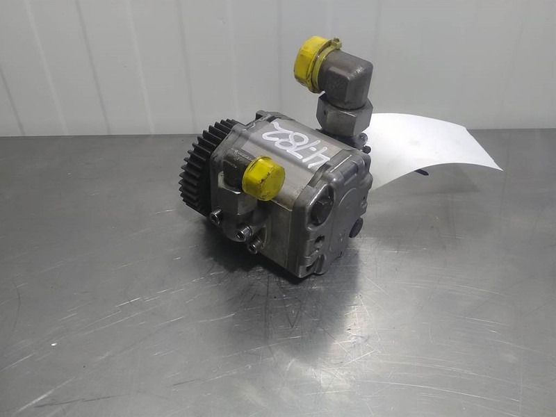 Sauer Sundstrand SNP2NN/011LN04AAP1B785 - Gearpump - Hydraulics: picture 2 Sauer Sundstrand SNP2NN/011LN04AAP1B785 - Gearpump - Hydraulics: picture 2