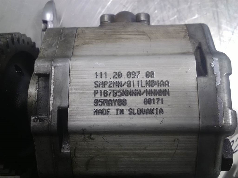 Sauer Sundstrand SNP2NN/011LN04AAP1B785 - Gearpump - Hydraulics: picture 3 Sauer Sundstrand SNP2NN/011LN04AAP1B785 - Gearpump - Hydraulics: picture 3