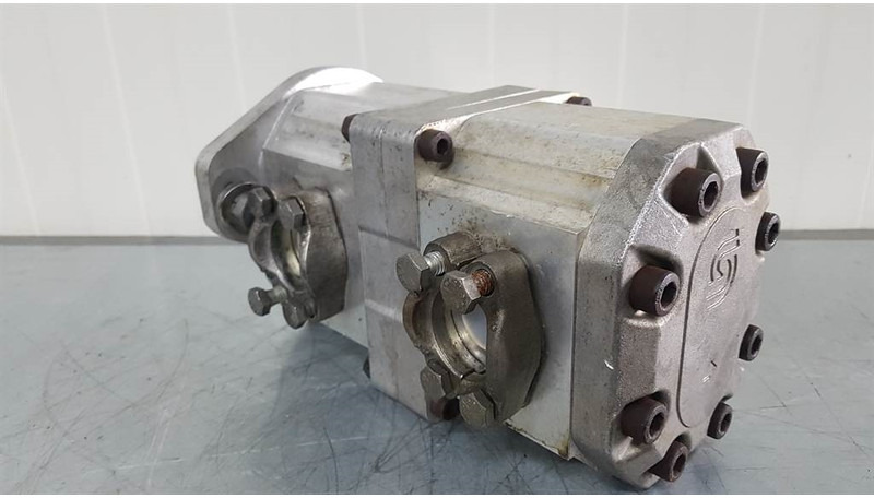 Sauer Sundstrand SNP3/22SSC47/4E - Gearpump/Zahnra - Hydraulics: picture 2 Sauer Sundstrand SNP3/22SSC47/4E - Gearpump/Zahnra - Hydraulics: picture 2