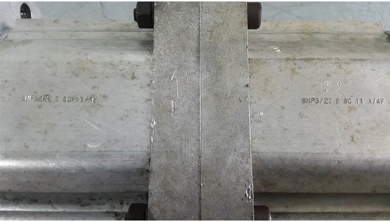 Sauer Sundstrand SNP3/22SSC47/4E - Gearpump/Zahnra - Hydraulics: picture 3 Sauer Sundstrand SNP3/22SSC47/4E - Gearpump/Zahnra - Hydraulics: picture 3