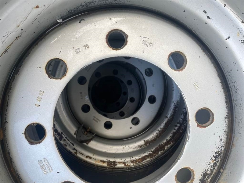 Terex AL80-Dunlop 405/70R18 (15.5/70R18)-Tire/Reifen on lease Terex AL80-Dunlop 405/70R18 (15.5/70R18)-Tire/Reifen: picture 9 Terex AL80-Dunlop 405/70R18 (15.5/70R18)-Tire/Reifen on lease Terex AL80-Dunlop 405/70R18 (15.5/70R18)-Tire/Reifen: picture 9