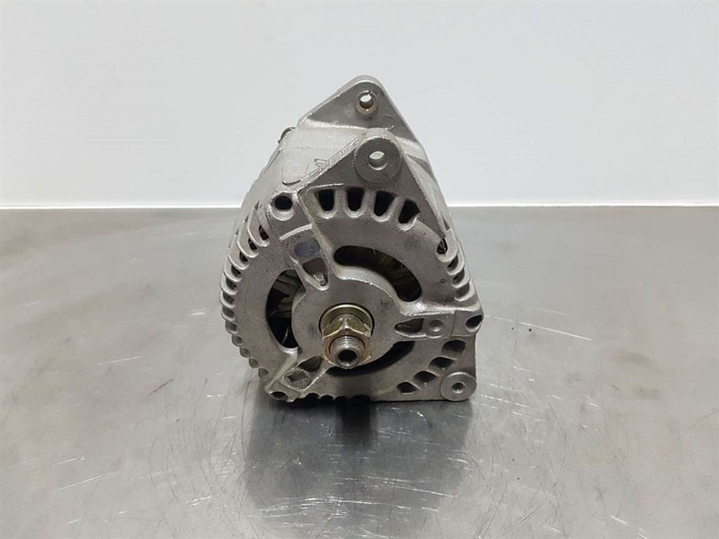 Terex Schaeff SKL873-28V 75A-Alternator/Lichtmaschine/Dynamo - Engine for Construction machinery: picture 2 Terex Schaeff SKL873-28V 75A-Alternator/Lichtmaschine/Dynamo - Engine for Construction machinery: picture 2