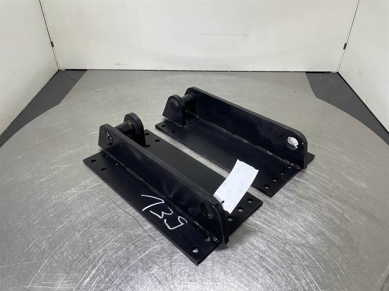 Terex TL/SKL/SKS - Adapter plate/Adapterplatte/Aanlasoor - Quick coupler for Construction machinery: picture 2 Terex TL/SKL/SKS - Adapter plate/Adapterplatte/Aanlasoor - Quick coupler for Construction machinery: picture 2