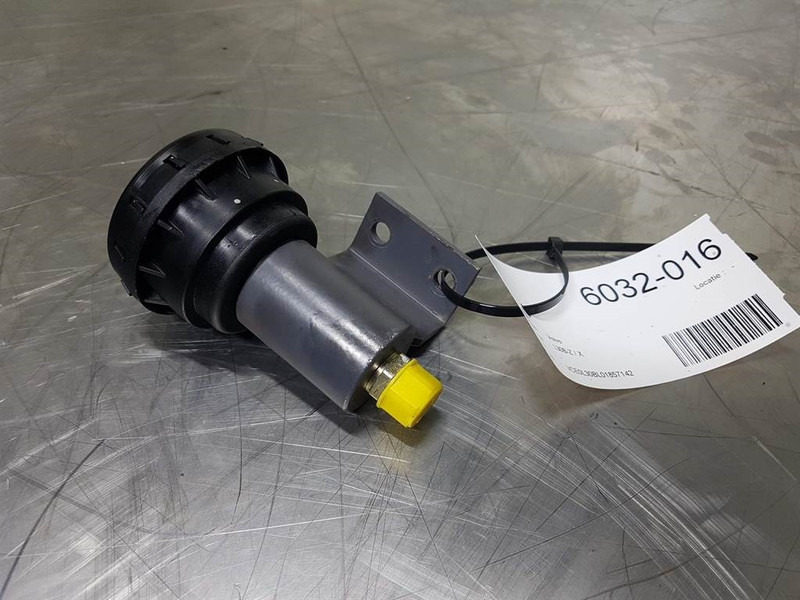 Volvo L30B-Volvo ZM4361204-VOE11306499/ZM4419391-Filter - Hydraulics for Construction machinery: picture 1 Volvo L30B-Volvo ZM4361204-VOE11306499/ZM4419391-Filter - Hydraulics for Construction machinery: picture 1