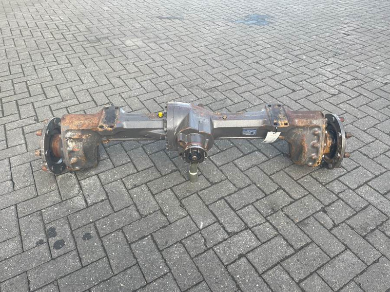 Volvo L30B-Z/X-411306793-ZF AV-230-Axle/Achse/As - Axle and parts for Construction machinery: picture 1 Volvo L30B-Z/X-411306793-ZF AV-230-Axle/Achse/As - Axle and parts for Construction machinery: picture 1
