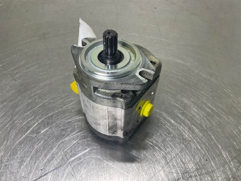 Volvo L35B-Haldex WP15A1-1830497-Gearpump/Zahnradpumpe - Hydraulics for Construction machinery: picture 1 Volvo L35B-Haldex WP15A1-1830497-Gearpump/Zahnradpumpe - Hydraulics for Construction machinery: picture 1