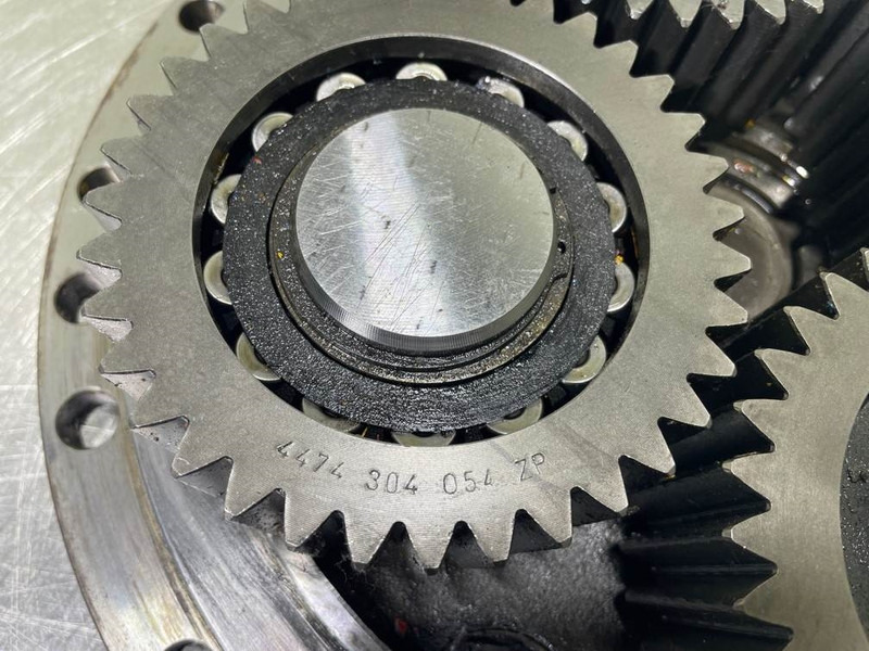 Axle and parts for Construction machinery ZF AP-407/CK-4474305249-Planet gear carrier: picture 6 Axle and parts for Construction machinery ZF AP-407/CK-4474305249-Planet gear carrier: picture 6
