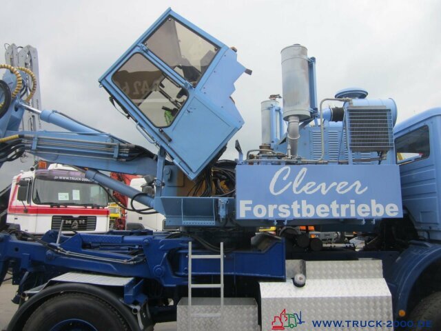 Mercedes-Benz 1831 4x4 Menzi Muck Baum Stubben - Wurzelfräse - Construction machinery: picture 5 Mercedes-Benz 1831 4x4 Menzi Muck Baum Stubben - Wurzelfräse - Construction machinery: picture 5